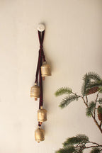 JINGLE BELL CLUSTER - MAROON VELVET RIBBON