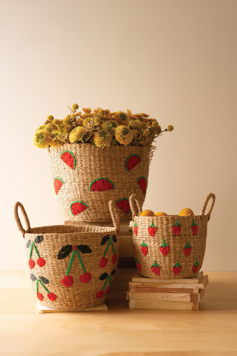 Set of 3 Seagrass Baskets with Embroidered Fruit